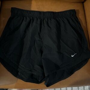 Nike Tempo